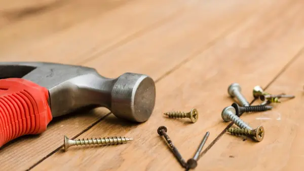 How to Remove a Stuck Screw from Wood: Easy Guide